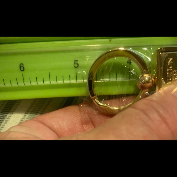 COPY - DRAGONNE KEY HOLDER - Picture 5 of 5